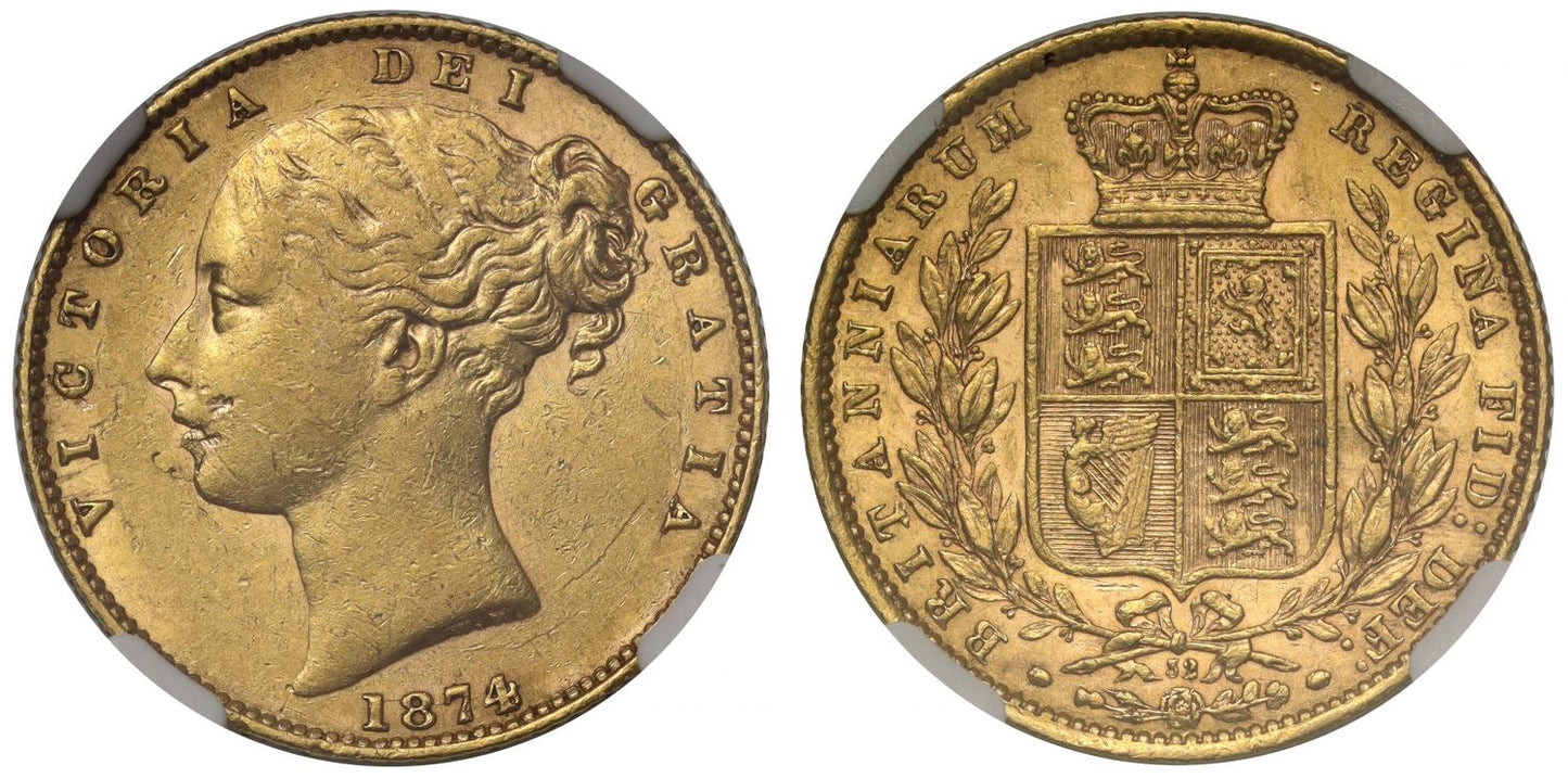 Victoria 1874 shield Sovereign, London, die 32, AU55