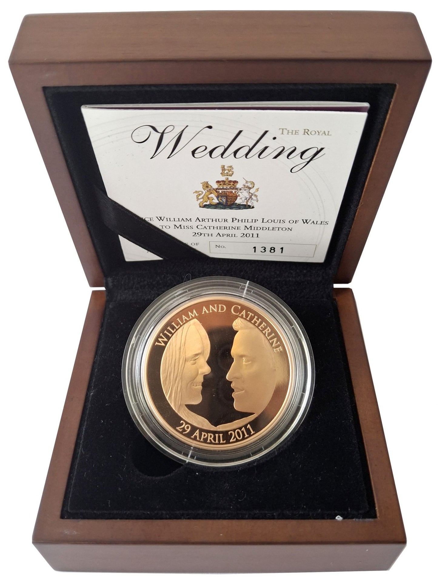 Elizabeth II 2011 proof Five-Pounds Royal Wedding