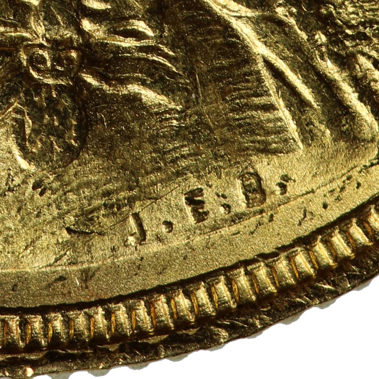 Sovereign 1887 London, angled J (DISH L7)