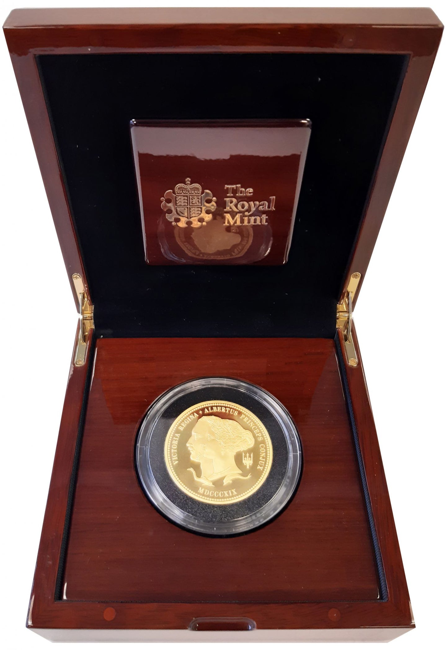 Elizabeth II 2019 gold proof 5oz Victoria Anniversary