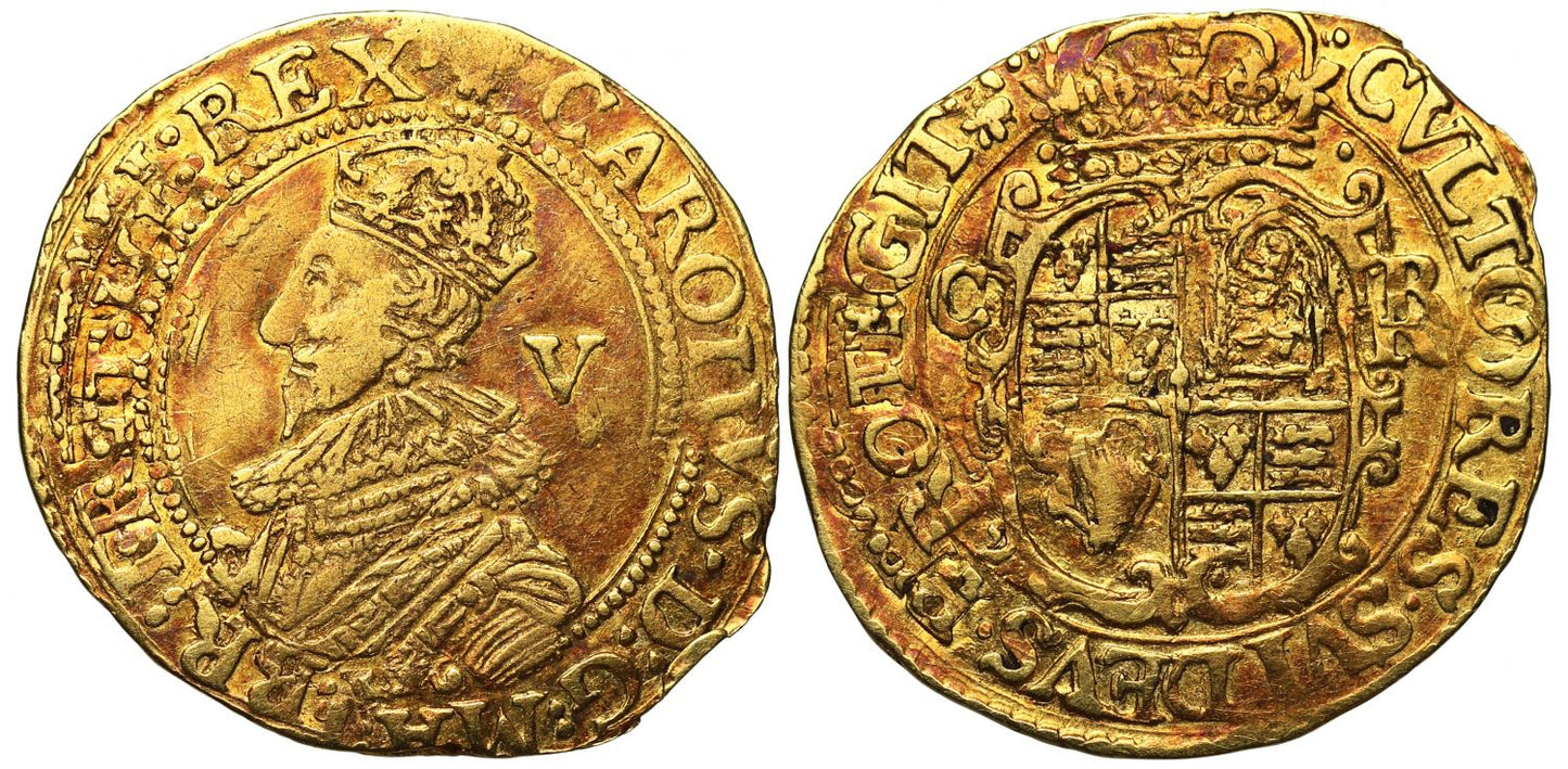 Charles I gold Crown, mint mark plumes, with pellet either side of crown reverse